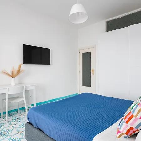 Vervece - Panoramic, Spacious With Seaview Massa Lubrense