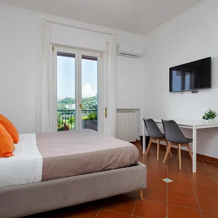 Vervece - Panoramic, Spacious With Seaview Lejlighed *