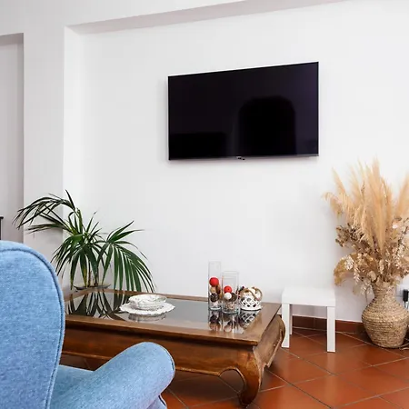 Vervece - Panoramic, Spacious With Seaview *