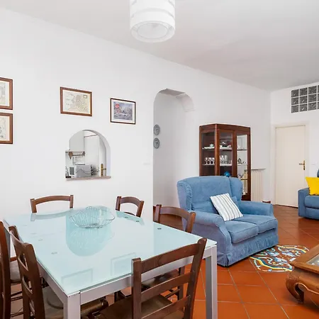 Vervece - Panoramic, Spacious With Seaview アパート *
