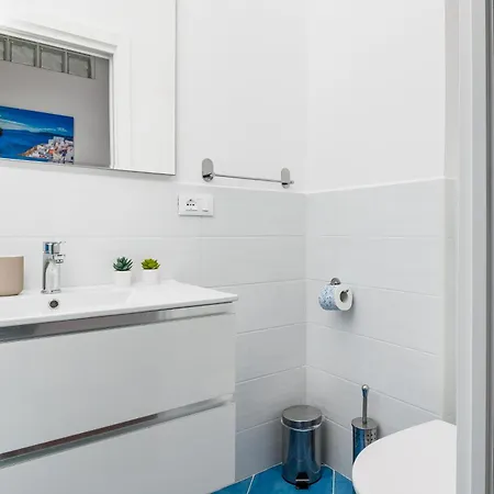 Vervece - Panoramic, Spacious With Seaview アパート *
