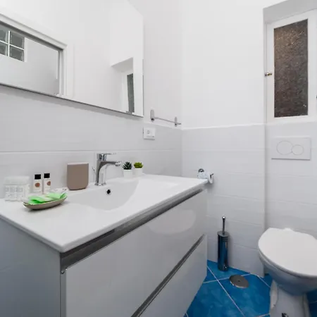 Vervece - Panoramic, Spacious With Seaview